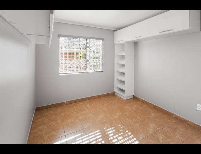 2 BEDROOM TOWNHOUSE TO LET IN GREENFIELDS